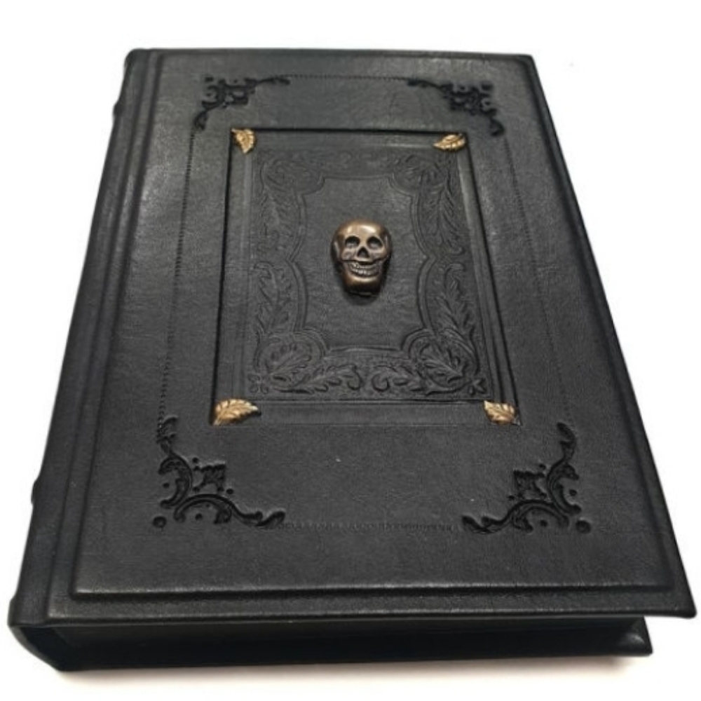 ♥️BUY 2 GET 1 FREE Black Leather Journal - Skull, Retail Price $49.99 USD - Picture 1 of 14